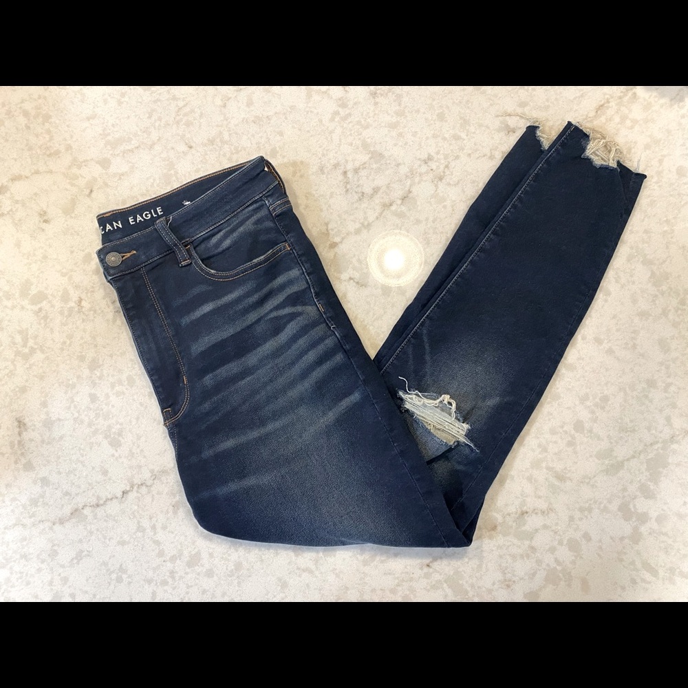 Super high rise distressed jean